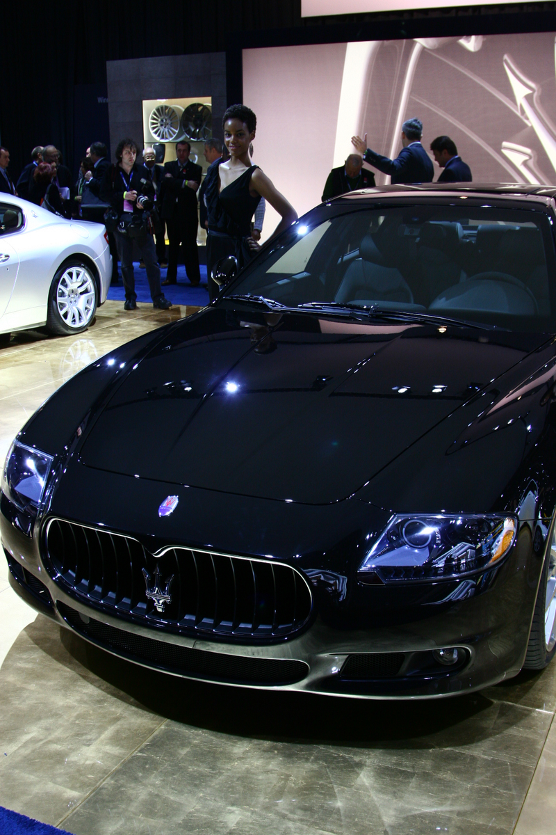 Illustration for article titled Maserati Quattroporte Sport GT S: We Get Weak In The Knees For 433 HP